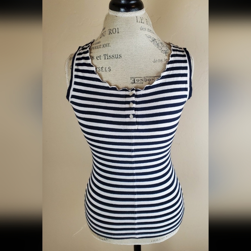 Banana Republic Womens Striped Tank Top Shirt with cute buttons Size Small